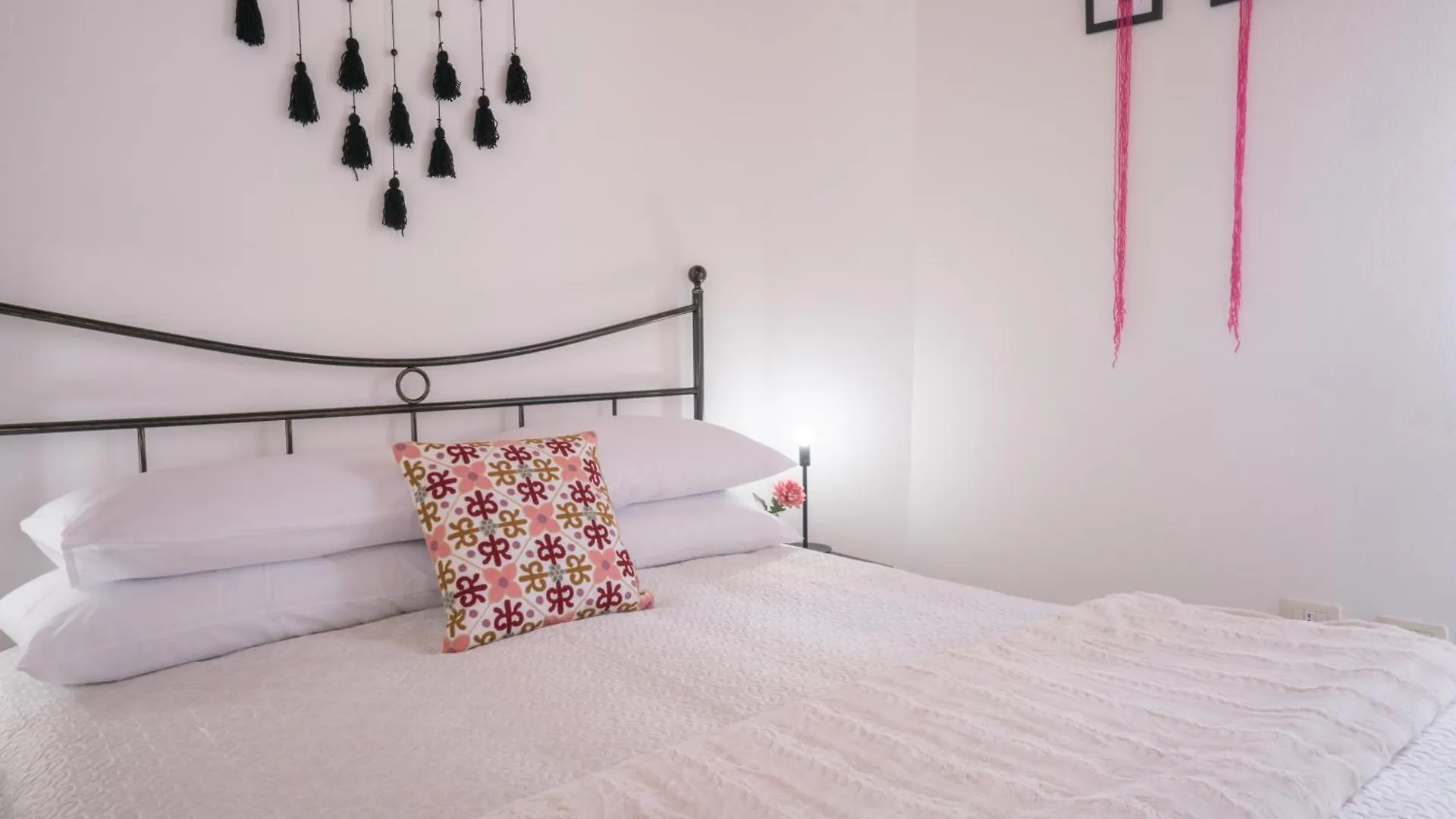 Yenne Apartment 칼리아리