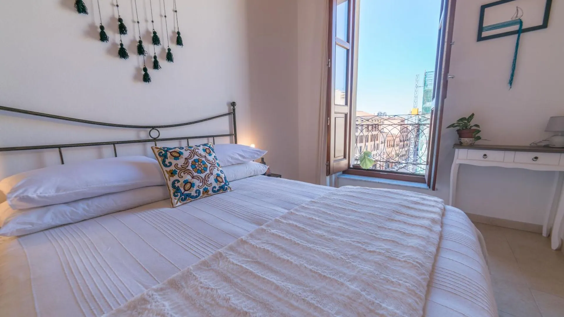 Yenne Apartment 칼리아리