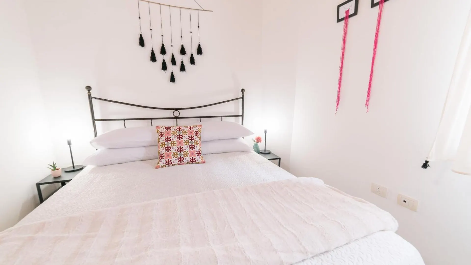 Yenne Apartment 칼리아리