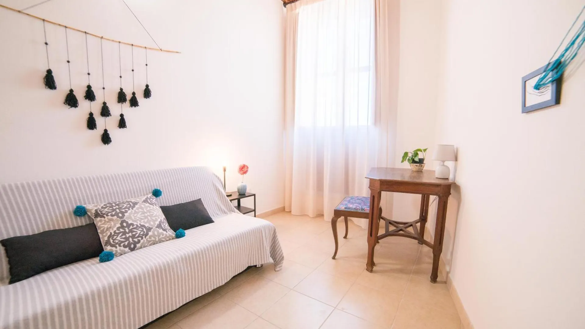 קליארי Yenne Apartment איטליה
