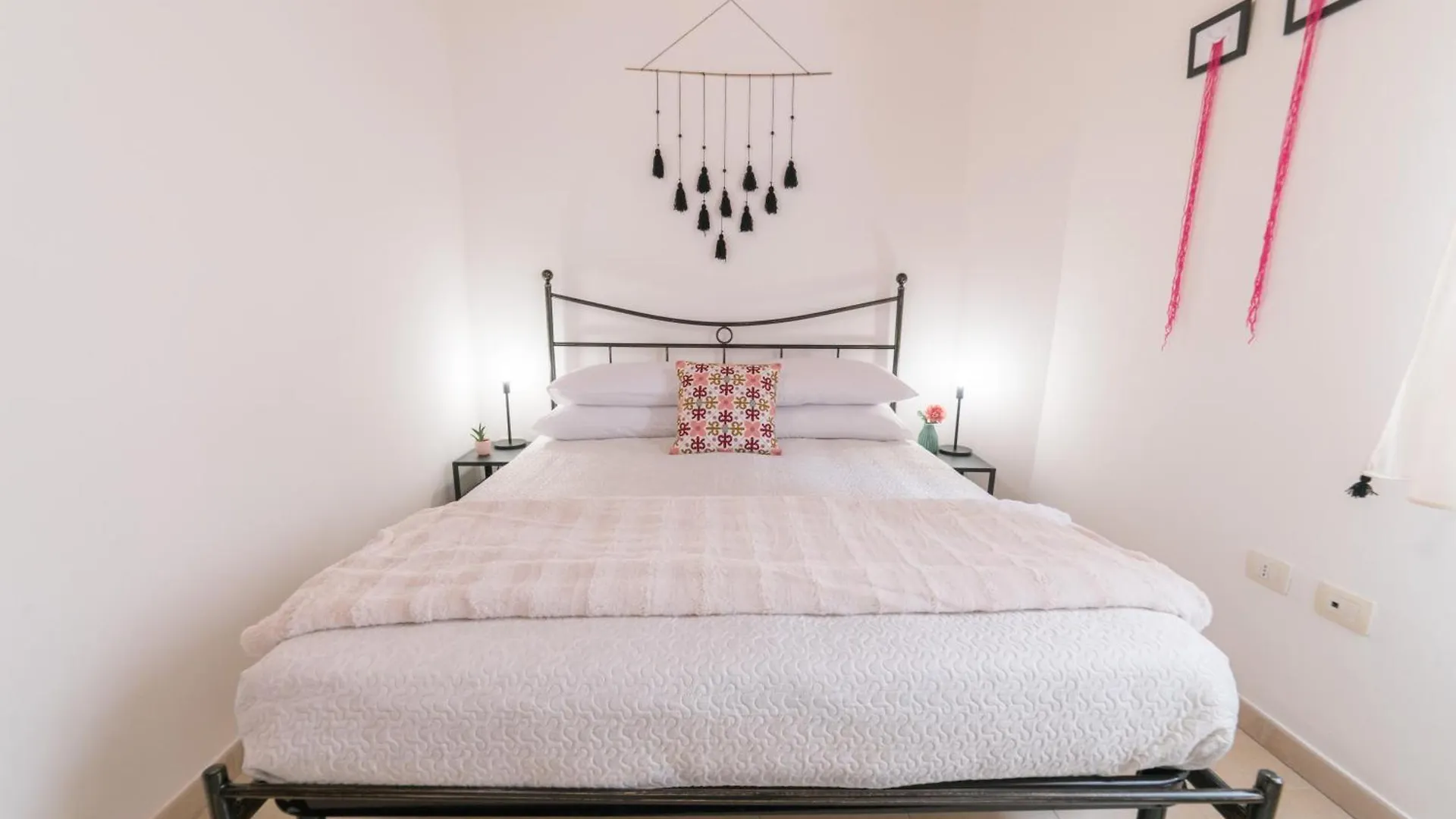 קליארי Yenne Apartment